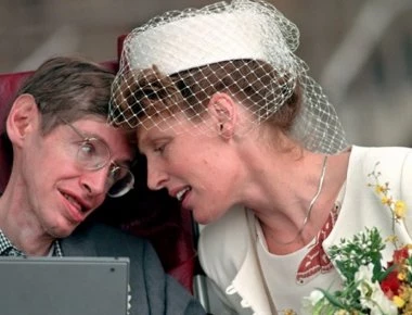 H πολυτάραχη ζωή του Στίβεν Χόκινγκ - Γάμοι, απιστίες και παιδιά